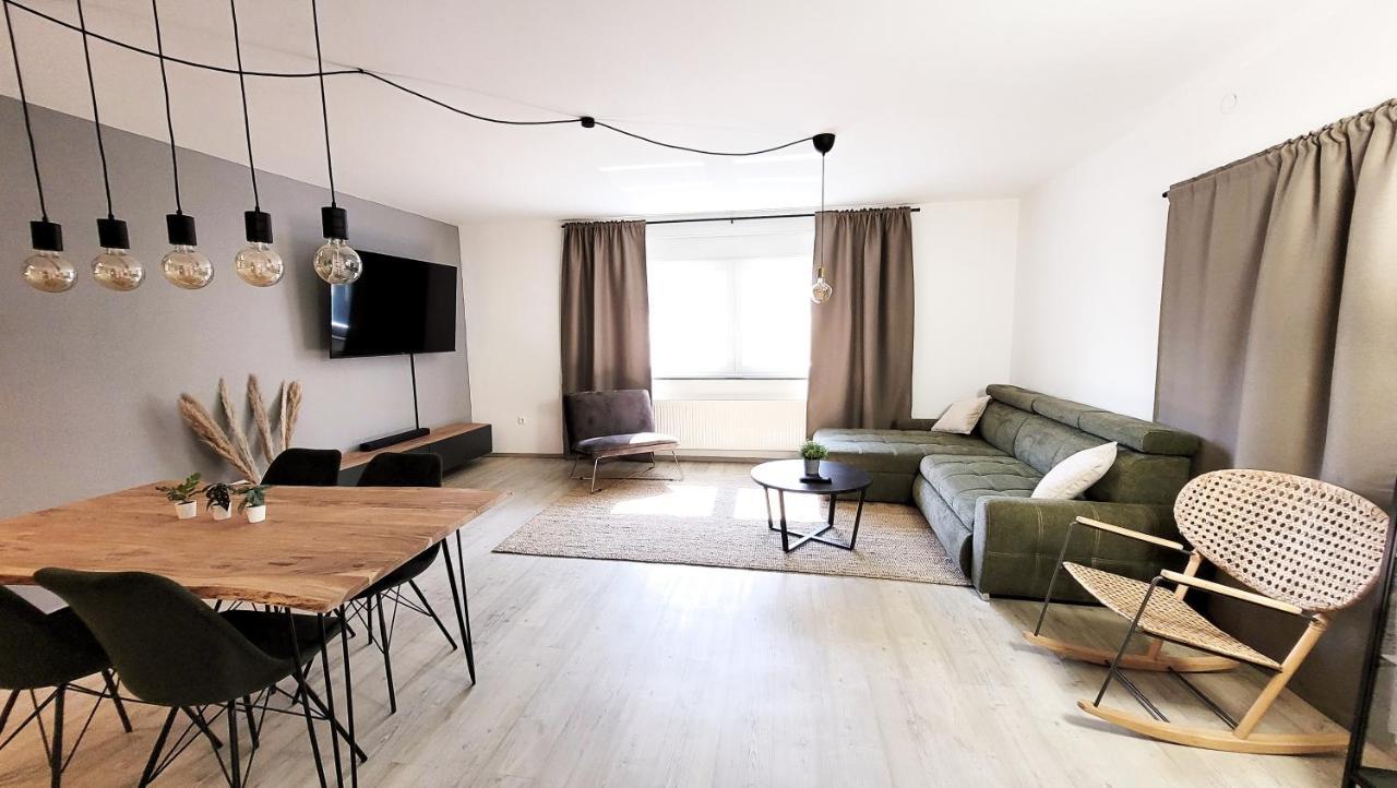Business & Family - Zentral, 24H Check-In, Xxl Tv Leilighet Siegburg Eksteriør bilde